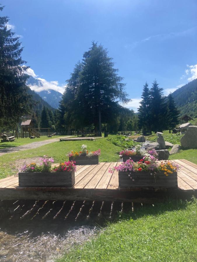Appartamento Silvia Vermiglio Exteriör bild